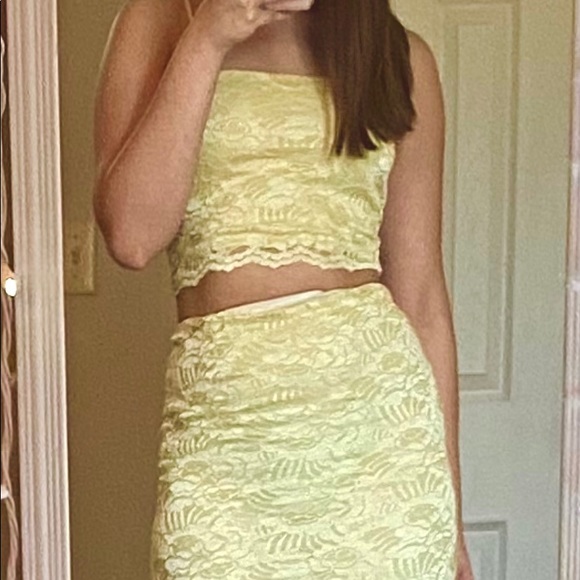 3/$40 💖Fashion Nova Two piece set - Picture 3 of 4